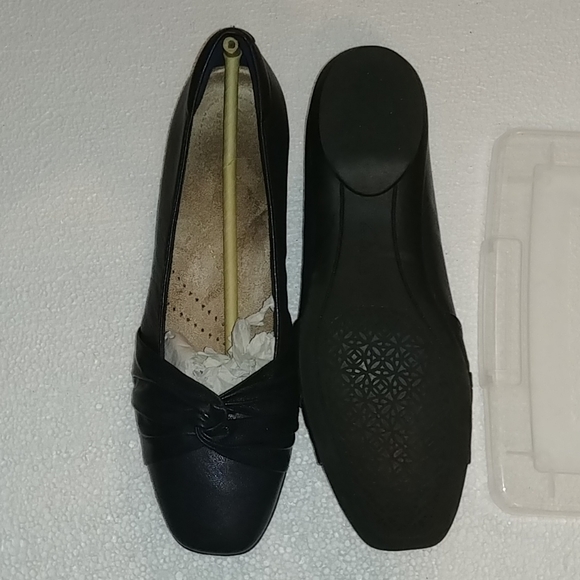 Clarks Flats - Picture 3 of 3